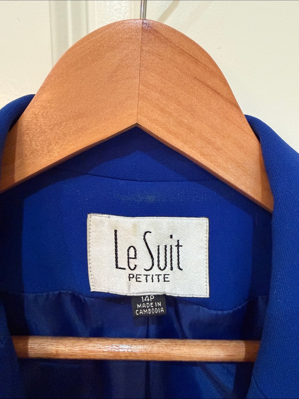 Le Suit Royal Blue Tailored Blazer with Decorative Buttons - Picture 2 of 5
